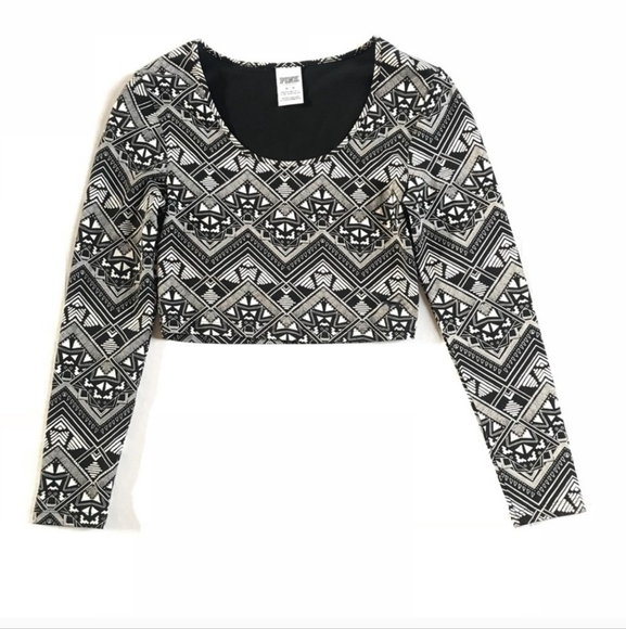 PINK Victoria secret tribal black and white crop athletic long sleeve top medium - Picture 1 of 4
